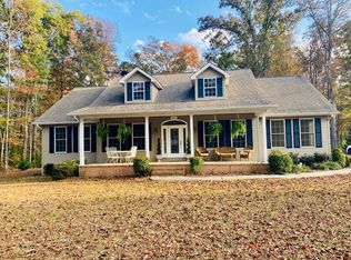 1945 W Creston Rd, Crossville, TN 38571