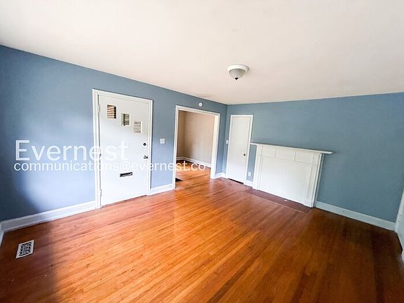4th image of 848 Vanderbilt St