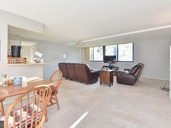 2nd image of 16 S Van Dorn St APT 206