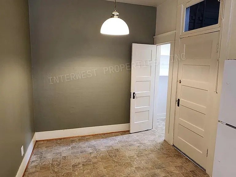 2156 NW Davis St #1 — Photo 16