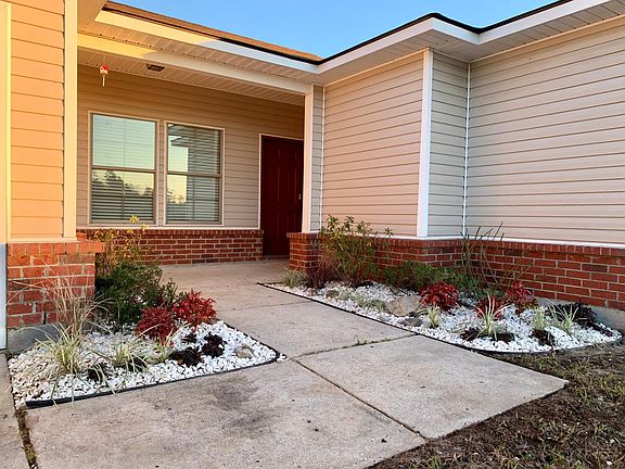 2nd image of 22898 Sabine Dr
