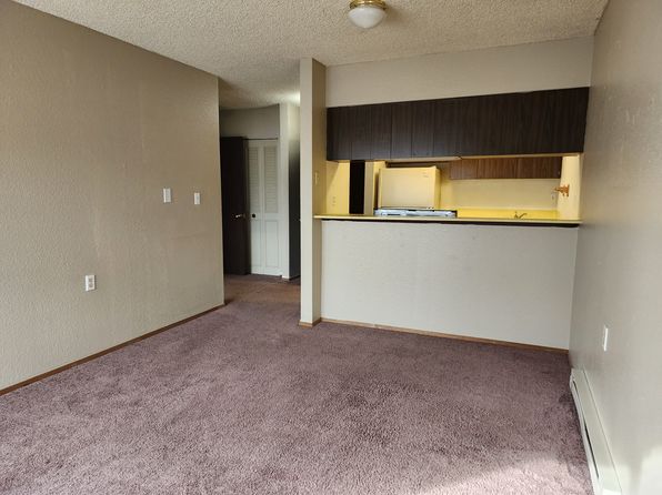 200 E 2nd St #228