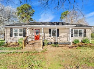 150 Dogwood St, Hartwell, GA 30643