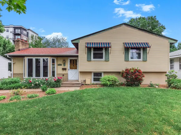 6237 Russell Ave S, Richfield, MN 55423