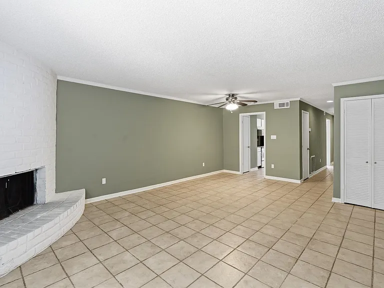 8321 Nairn St — Photo 5