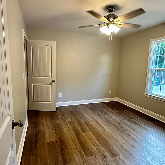 1608 River Rd NE — Photo 8