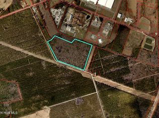 915 Clarks Rd, New Bern, NC 28562