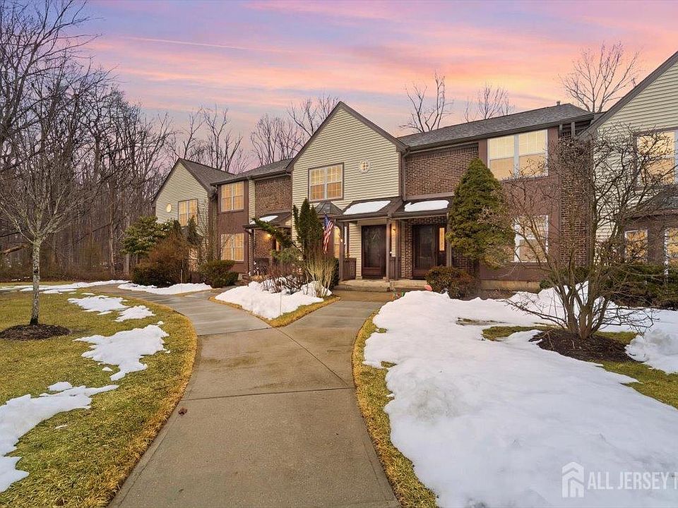 1st image of 1103 Hickory Ct