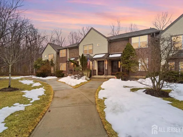 1103 Hickory Ct, Monmouth Junction, NJ 08852