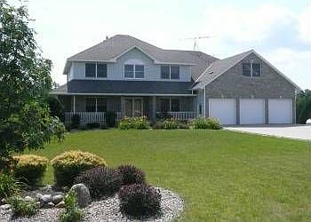 1st image of 126 E Bay Dr