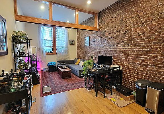 3rd image of 516 4th Ave APT 1L