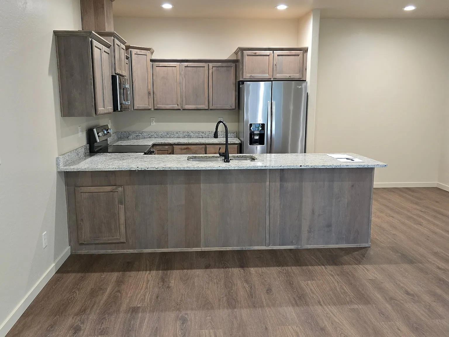 2 bed, 1145 sqft, $1,850 — Photo 2