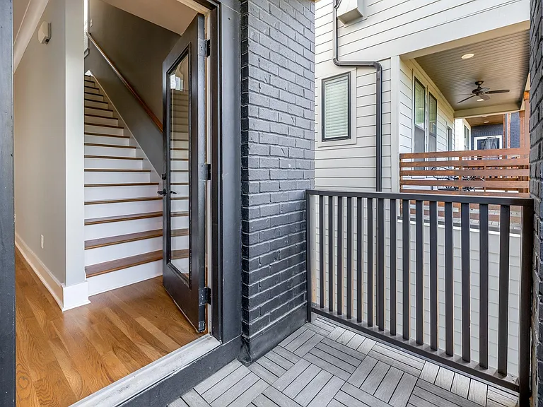 530 Edwin St #10 — Photo 24