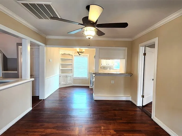 1608B Crockett St — Photo 5