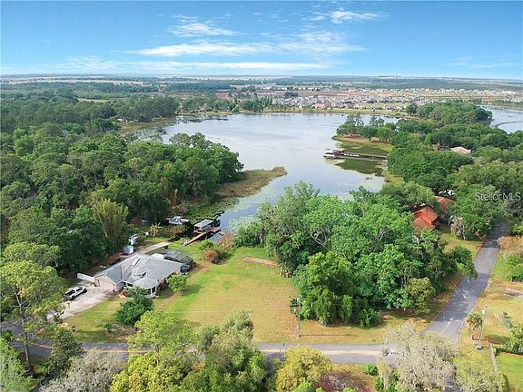2nd image of 9343 Lake Hickory Nut Dr
