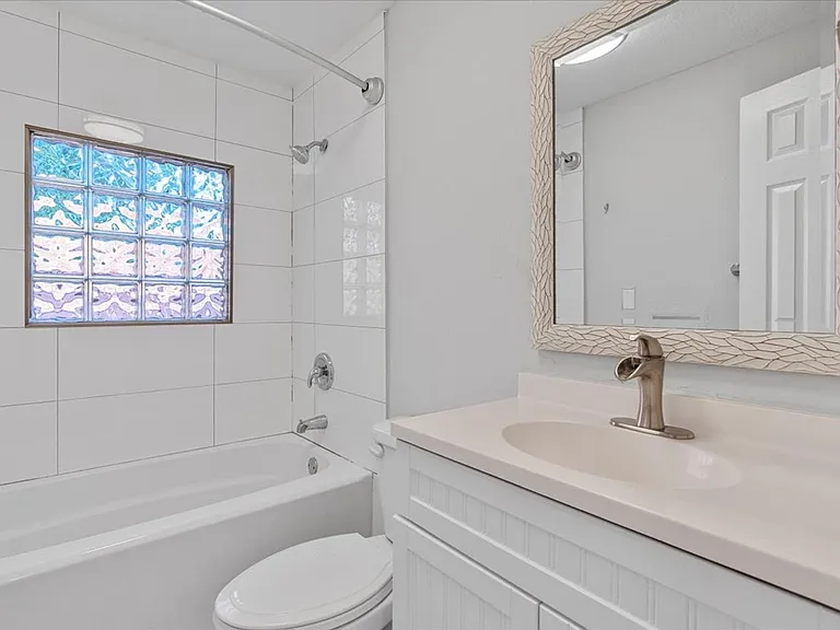 117 Ida St — Photo 22