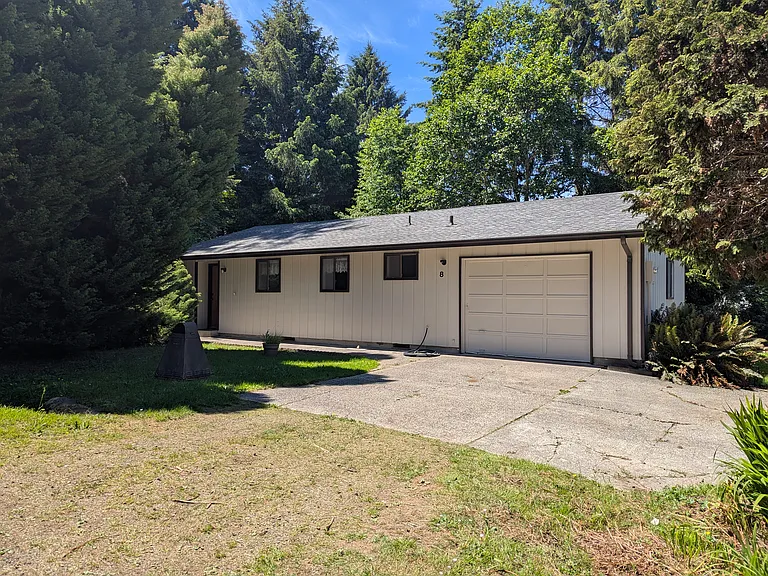 8 Cherokee Pl — Photo 3