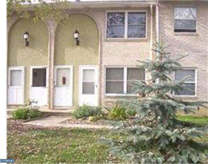 2nd image of 411 Winding Way #411