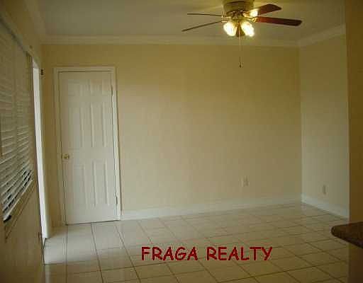 LIVING W-OFFICE DOOR