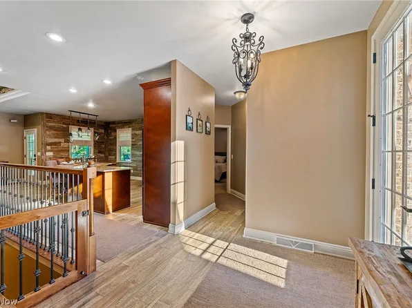 4650 Championship Ct, Canfield, OH 44406