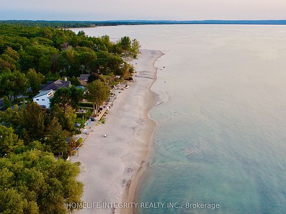 3rd image of 2197 Tiny Beaches Rd