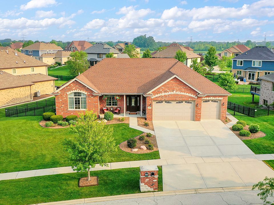 1st image of 1755 Beazley Dr