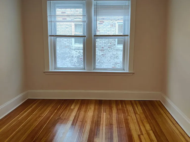 8 Barrows St #1E — Photo 15