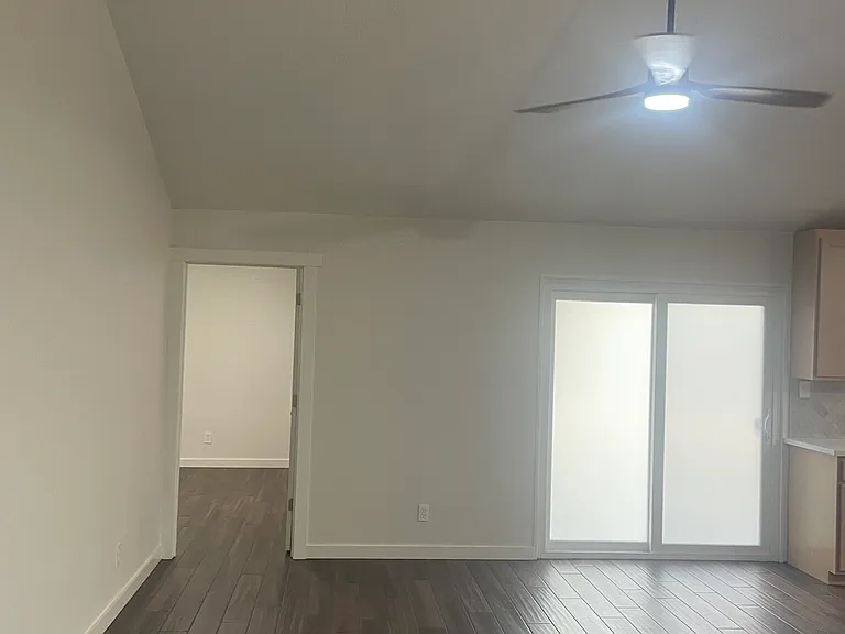 201 San Saba St — Photo 10