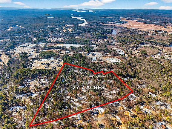 3rd image of 52 East Rd