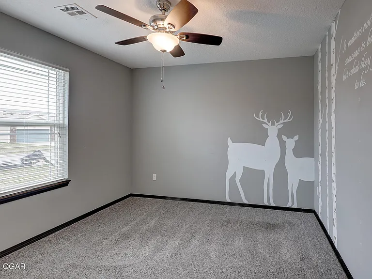 1233 Montana Pl — Photo 25