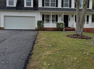 12213 Stonehenge Dr, Fredericksburg, VA 22407