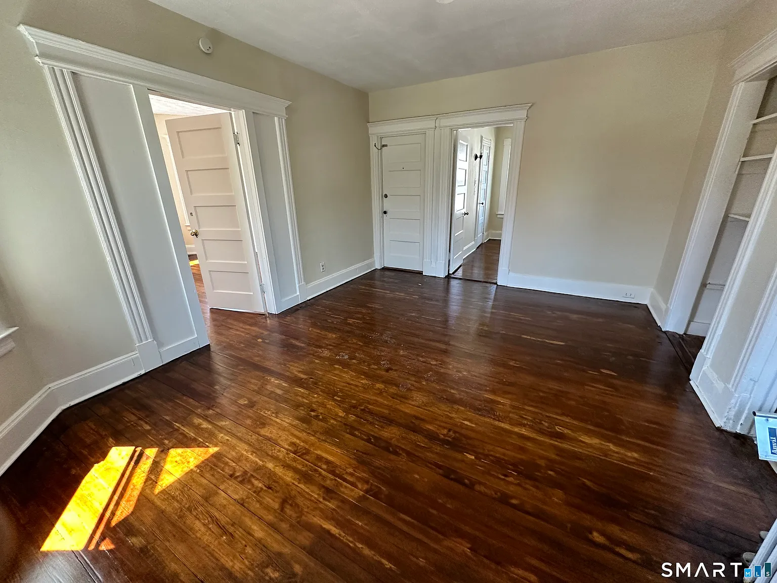 3 bed, 1.0 bath, 1100 sqft, $1,600 — Photo 4