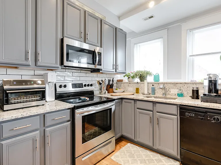 1301 Porter St #301 — Photo 5