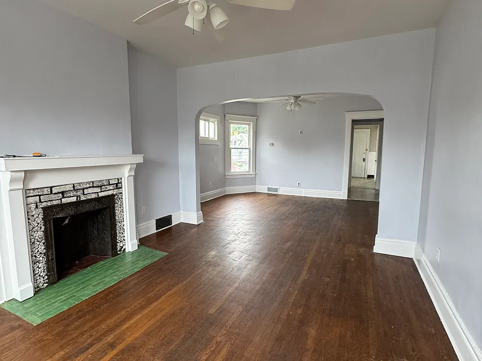 153 Hedley Pl #2