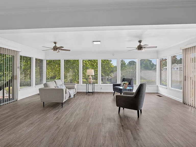 500 Emerald Pond Ln — Photo 29