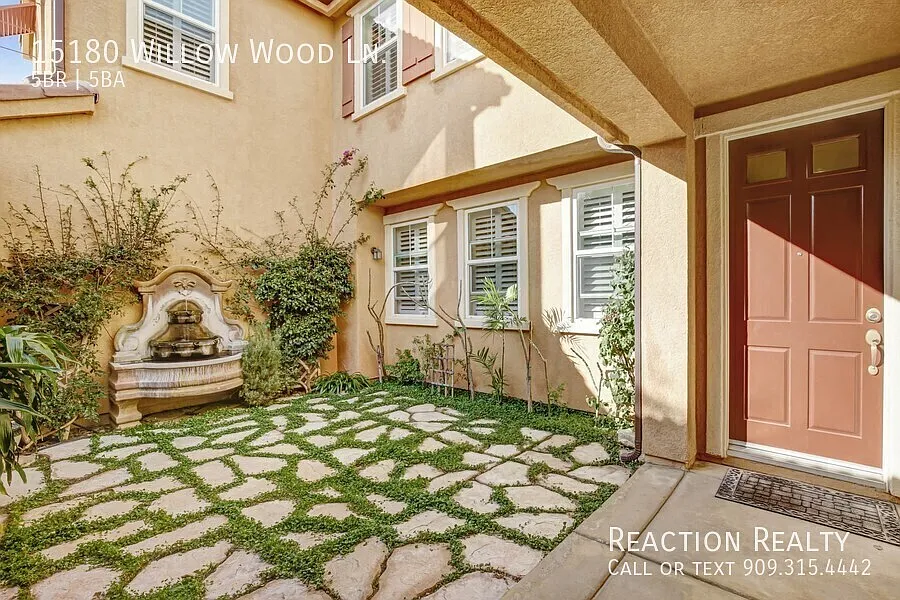Price Improvement! Stunning 5/4.5 pool home located in the desirable North Fontana Coyote Canyon ... — Photo 3