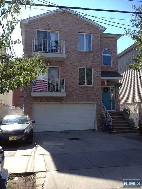 1st image of 25 Brill St