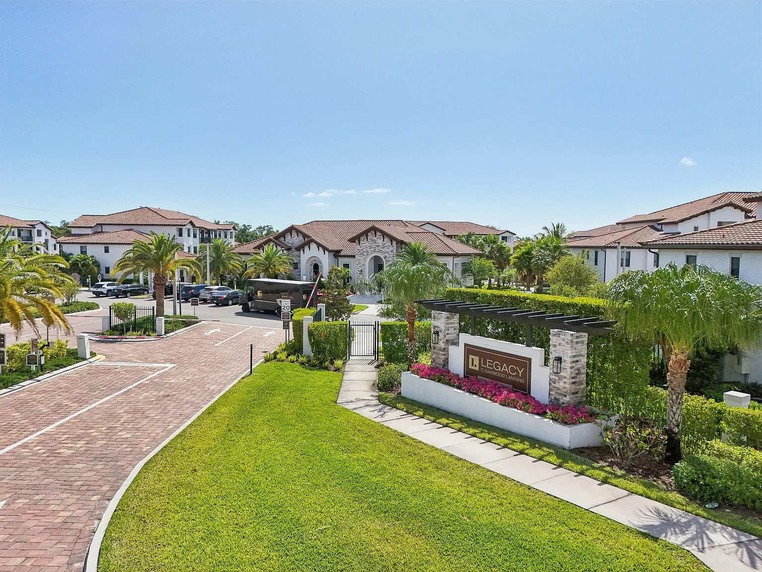 Legacy at Oakwood Landing — Photo 4