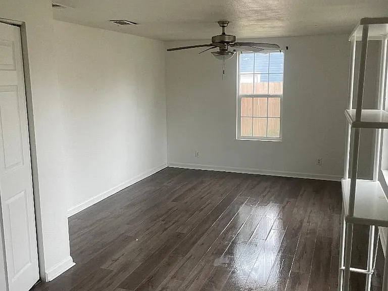 Large Master bedroom with private bathroom