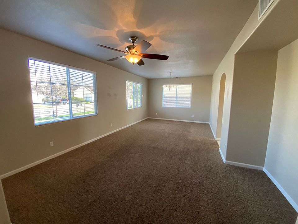 1249 N Julieann Ct, Visalia, CA 93291 | Zillow