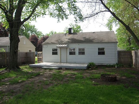 2nd image of 316 E Emerald St
