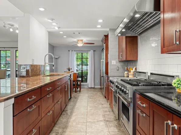 10513 Timbercrest Ln, Austin, TX 78750