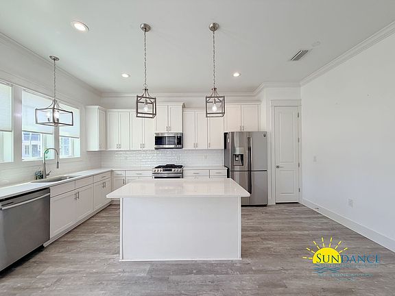 3rd image of 31 Rearden Way