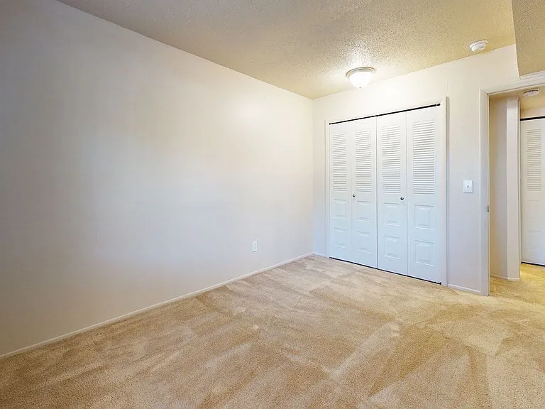 Swiss Valley Apartments — Photo 12