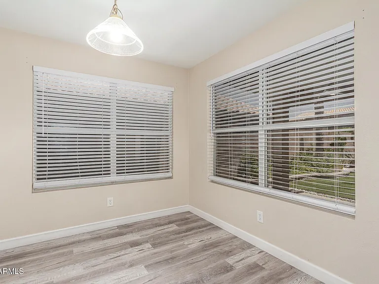 12545 W Cambridge Ave — Photo 41