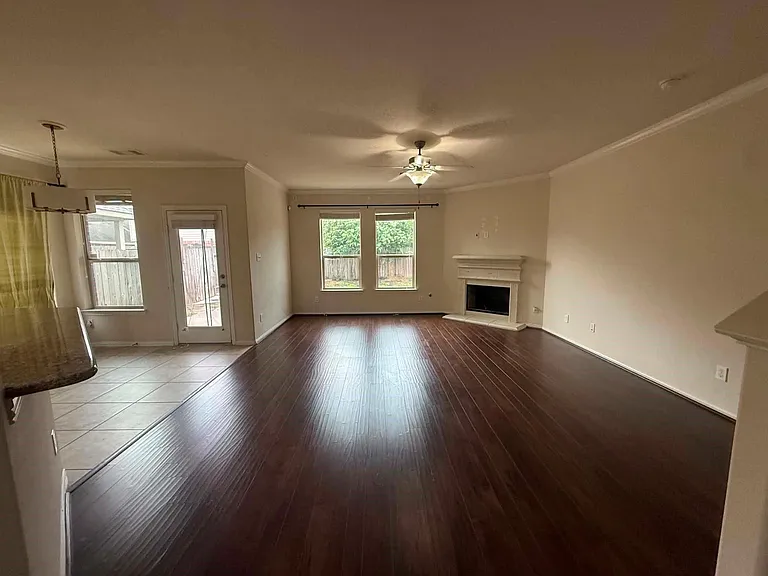 19806 Amber Village Ln — Photo 8