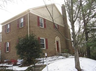 8923 Grandstaff Ct, Springfield, VA 22153