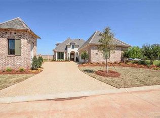 111 Overbrook Ln, Bossier City, LA 71111