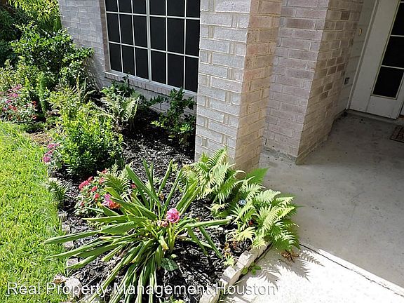 3rd image of 8723 Cypressbrook Dr