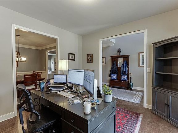 5th image of 2201 Spring Sound Ln